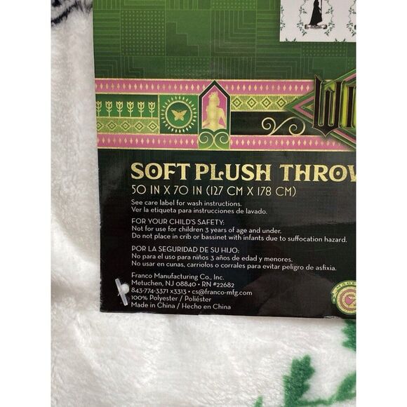 Wicked Elphaba Soft Plush Throw Blanket 50 X 70” Wizard of Oz White Ht Broom NEW - Picture 3 of 12